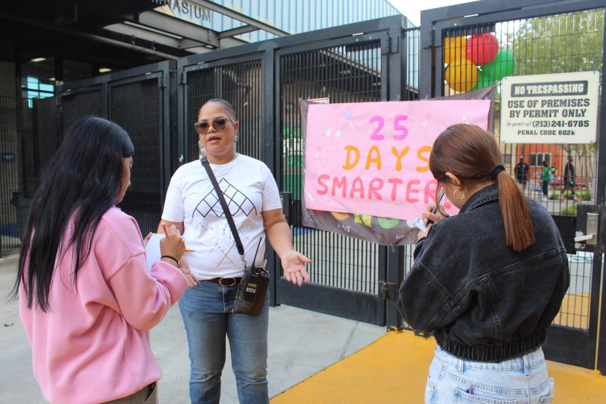 In this photo we have our writers Naomy and Lesley taking notes on what Mrs.Anderson is saying. 


